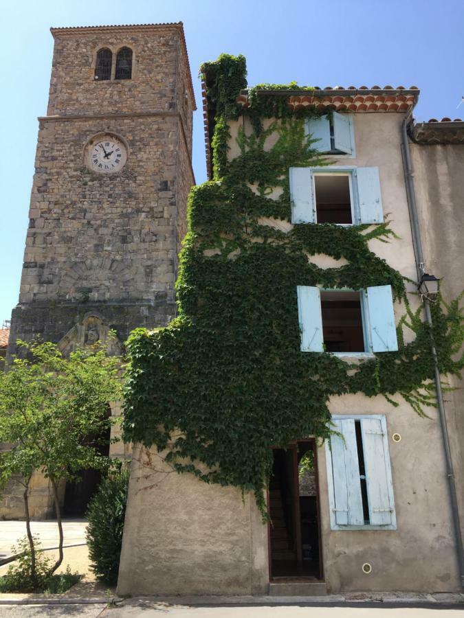 Vila Entre L'Eglise Et La Place Quillan Exteriér fotografie